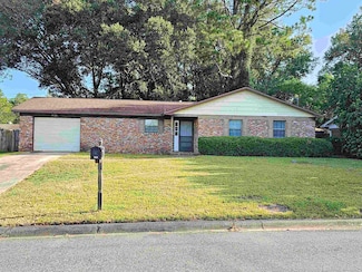 2724 Whitney Dr N, Tallahassee, FL 32309