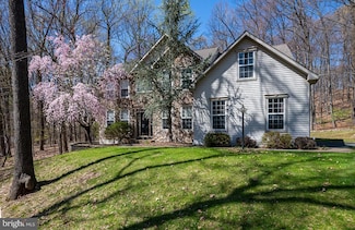 17 Ronald Glenn Ave, Fleetwood, PA 19522