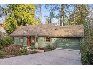 1646 SW Parkview Ct, Portland, OR 97221