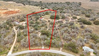1445 Clear Lake Loop, Poteet, TX 78065