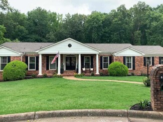 338 Grove Park Ct, Florence, AL 35633