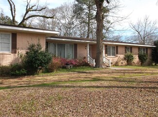 305 S Laurel St, Summit, MS 39666