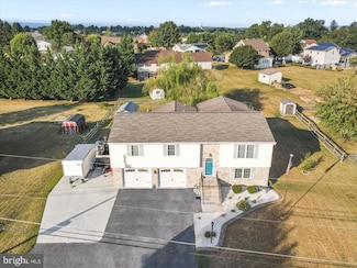 918 Sollenberger Rd, Chambersburg, PA 17202