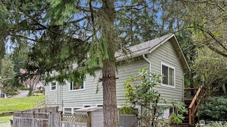 5305 NE 193rd St Unit A & B, Lake Forest Park, WA 98155