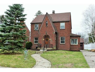 3167 Wendover Dr, Toledo, OH 43606