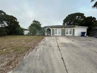 6947 Bottle Brush Dr, Port Richey, FL 34668