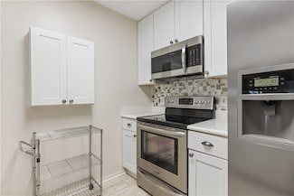 21 Plantation Dr Unit 205, Vero Beach, FL 32966