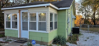 114 W Walton Ave, Carl Junction, MO 64834