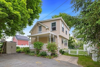 9 Emerson Ct, Winchester, MA 01890