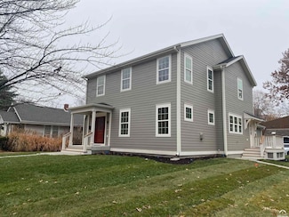 2046 Kentucky St, Lawrence, KS 66046