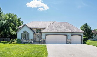 2276 Moreland Ct E, Saint Paul, MN 55119