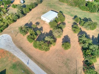 7100 Ellis Rd, Guthrie, OK 73044