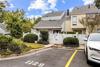 1129 Roselawn Ln SE, Marietta, GA 30067