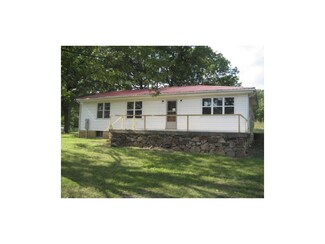 2733 Wilder Dr, Stover, MO 65078
