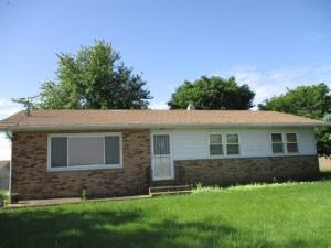1204 Spicer Ave, Tipton, IA 52772