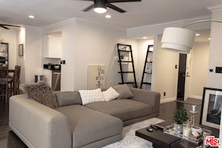5651 Windsor Way Unit 202, Culver City, CA 90230