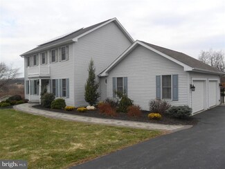 1007 Ridgeview Dr, Orwigsburg, PA 17961