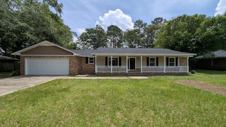 1055 Kentwood Dr, Sumter, SC 29154