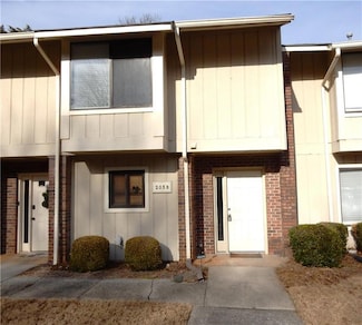 2058 Powers Ferry Trace SE, Marietta, GA 30067
