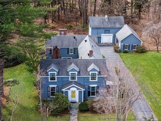 47 School St, Weston, MA 02493