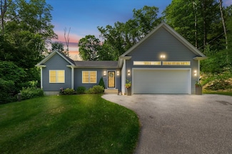 340 The Trail, Sturbridge, MA 01518