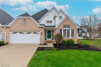 18 Nantucket Row Unit 18, Rocky River, OH 44116