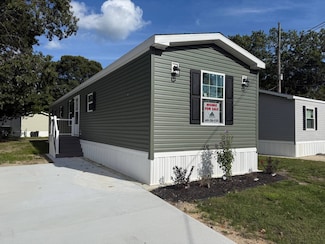 259 W Park Ave, Egg Harbor City, NJ 08215