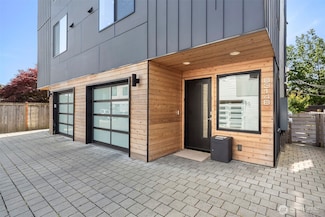 8314 14th Ave NW Unit B, Seattle, WA 98117