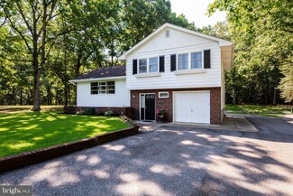 661 Upper Neck Rd, Elmer, NJ 08318