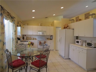 1551 SW 194th Ave, Pembroke Pines, FL 33029