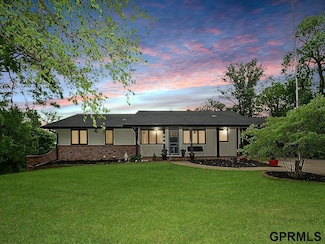 444 Skyline Dr, Elkhorn, NE 68022