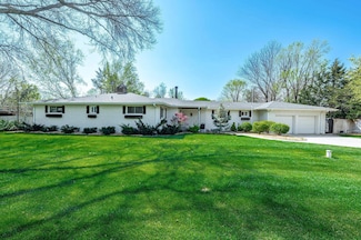 9 W Rolling Hills Dr, Wichita, KS 67212