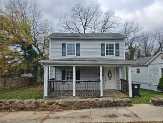 617 F St, Bedford, VA 24523