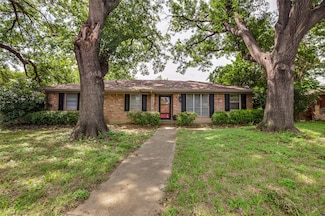 1409 Roman Rd, Grand Prairie, TX 75050