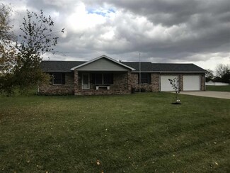 31 Lake Ct, Williamsport, IN 47993