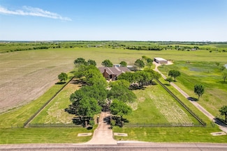 5002 Fm 1722, Ennis, TX 75119