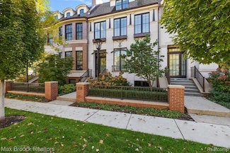 625 W Brown St, Birmingham, MI 48009