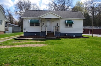 1389 Fayette Ave, Belle Vernon, PA 15012