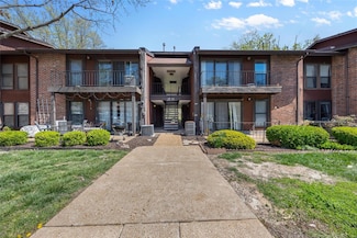 1051 Mersey Bend Dr Unit F, Saint Louis, MO 63129