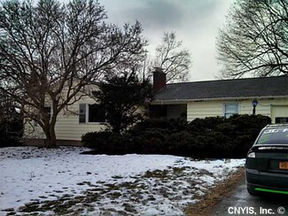 112 Poole Rd, Syracuse, NY 13214