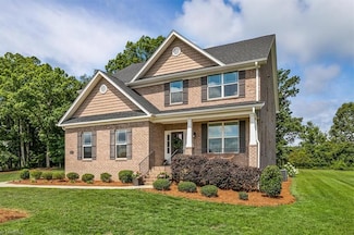 6605 Hedgerow Ct, Summerfield, NC 27358