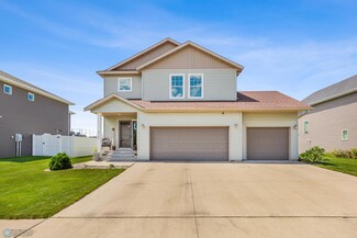 4735 54th St S, Fargo, ND 58104