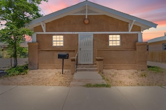 417 8th St NW, Albuquerque, NM 87102