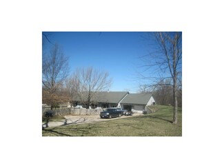12845 Us Hwy 169 N A, Gower, MO 64454