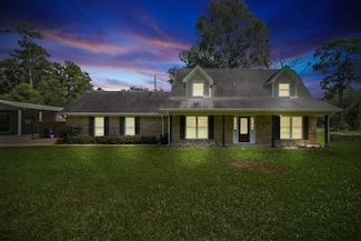 120 Bevan Cir, Sour Lake, TX 77659