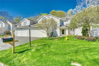 15 Cedarview, Fairport, NY 14450