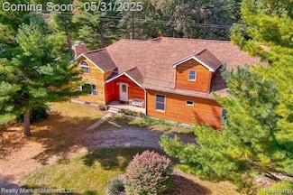 1831 Roods Lake Rd, Lapeer, MI 48446