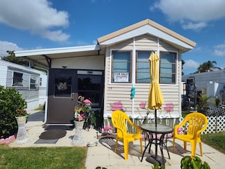 9749 SW 35th Ct Unit 27, Okeechobee, FL 34974