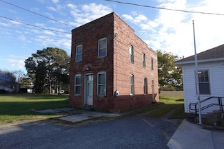 7416 MacHipongo Dr, MacHipongo, VA 23405