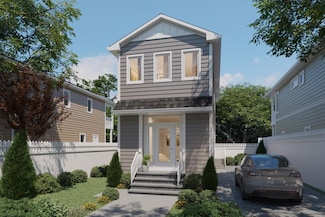 119 Whittier Dr, Kings Park, NY 11754